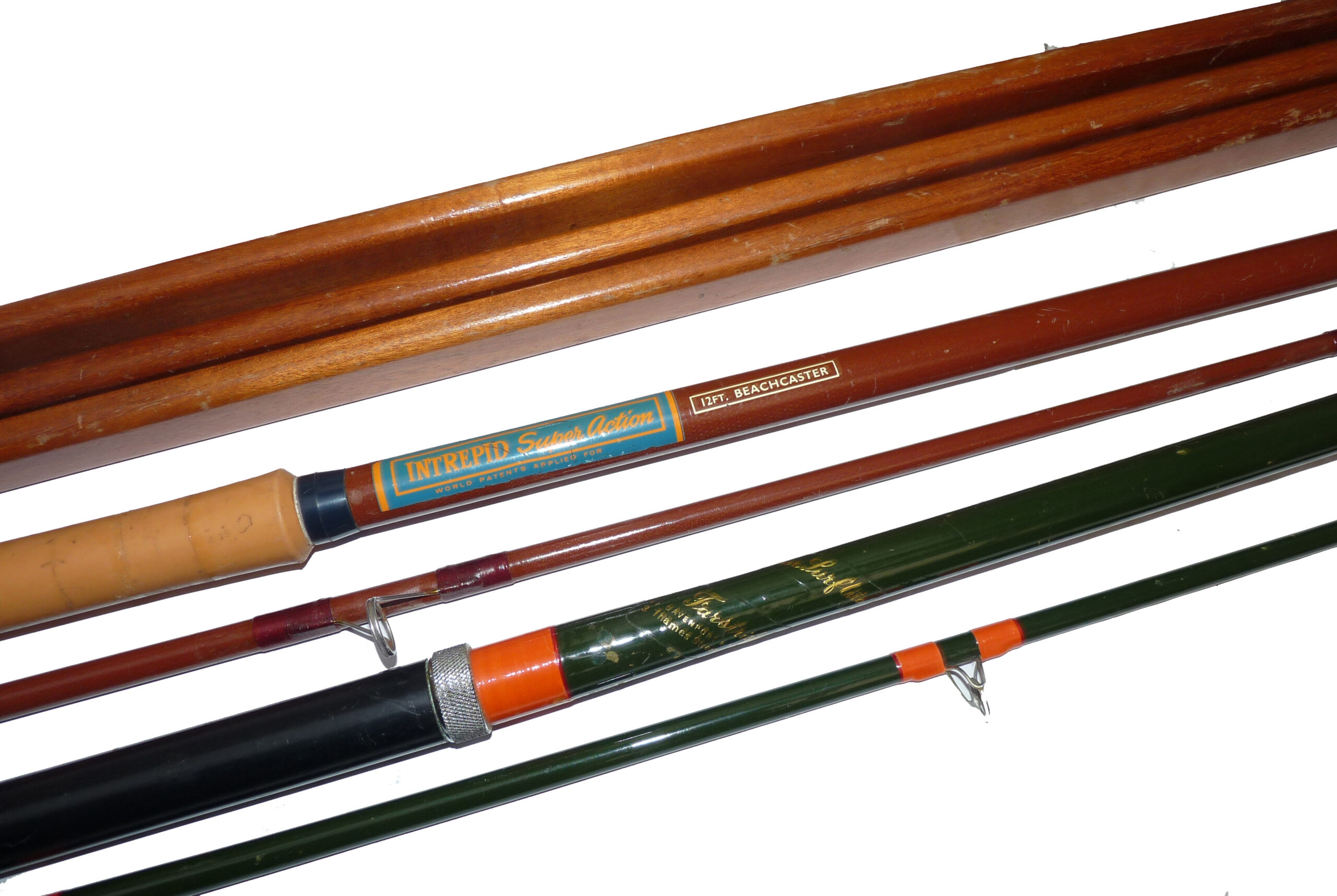 Farstrike Davenport & Fordham “The Super Surflite” 11’ 2 piece glass Beachcaster & Intrepid & tripod