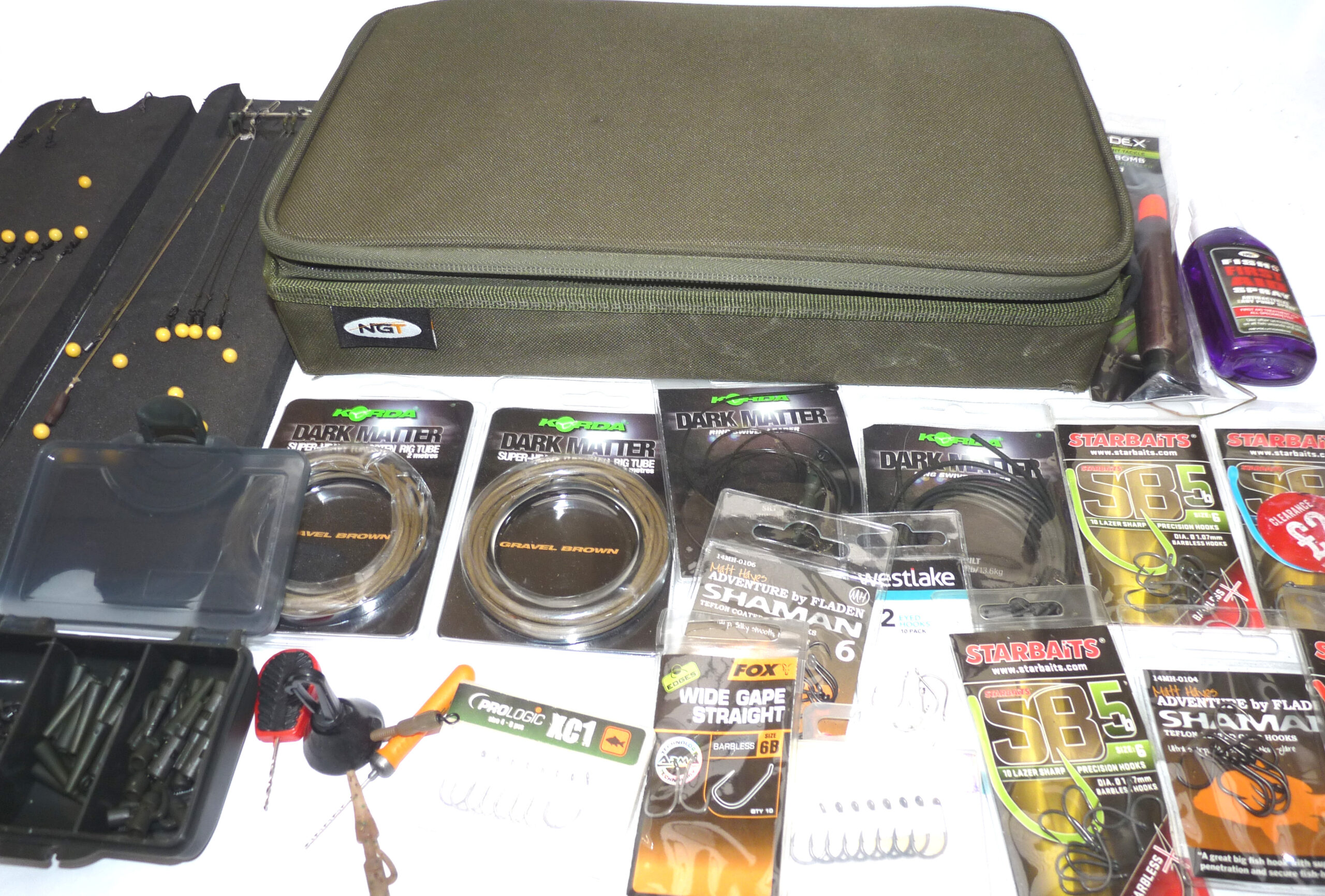 NGT carp rig case Good collection of carp fishing accessories including rig boards, Tungsten tube, - Image 2