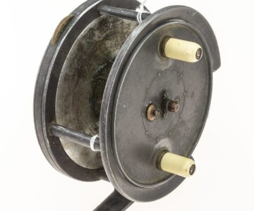 Alternative view of Dingley 4.5'' Hardy Silex pattern vintage reel with factory rim cut out