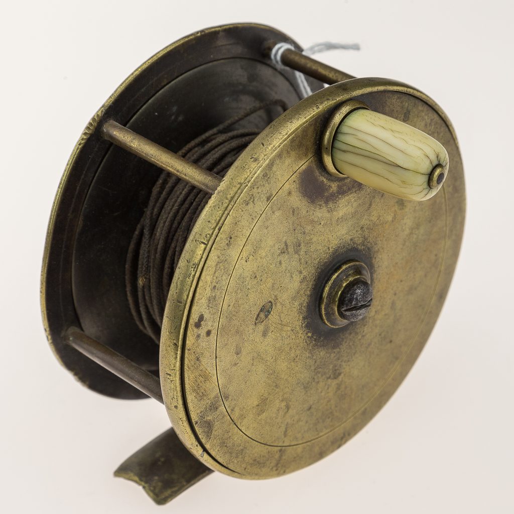 Farlow 4" antique brass plate wind reel - Image 2