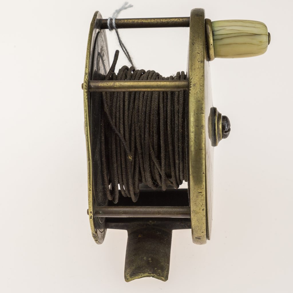 Farlow 4" antique brass plate wind reel - Image 4