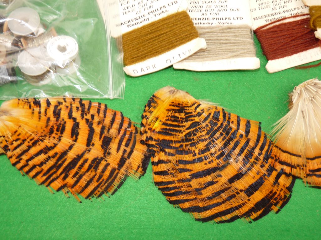 Fly-tying material, floss hackles & Mackenzie-Philps fur - Image 2