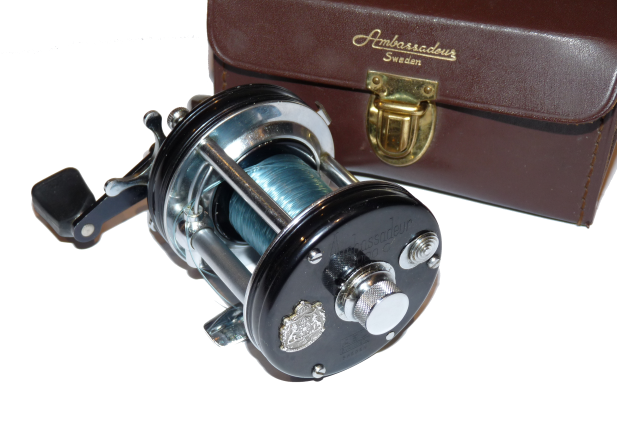 Abu Ambassadeur 6000C black multiplier reel three screw end plate excellent condition with case