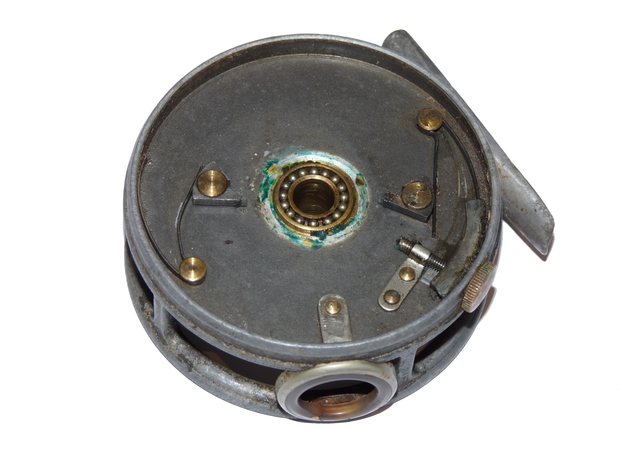 Hardy Perfect 3 1/8" trout fly reel with line guide - Image 5