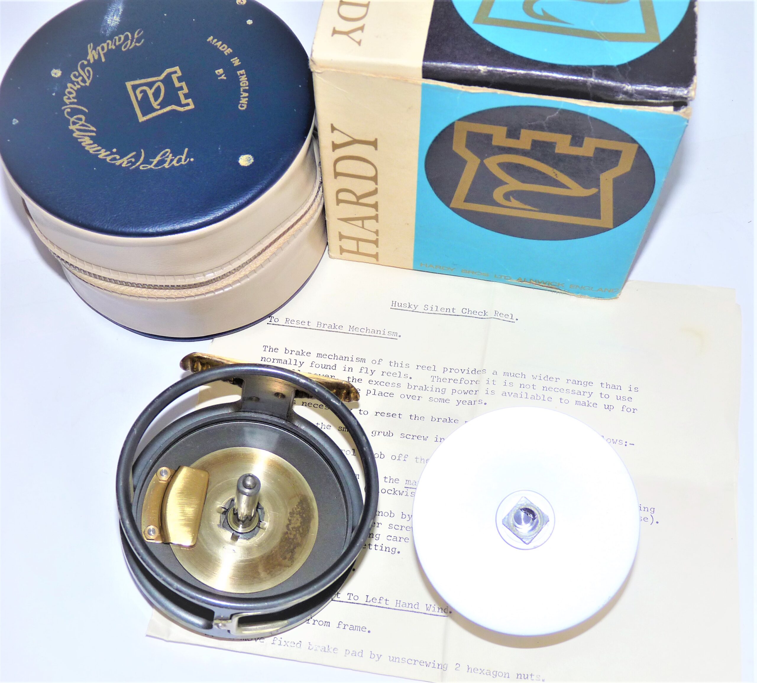 Hardy Husky Wide Drum Fly Fishing Reel Silent Check 3 1/4" - Image 4
