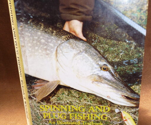 Spinning And Plug Fishing An illustrated textbook,Barrie Rickards & Ken Whitehead, 1987 1st edition