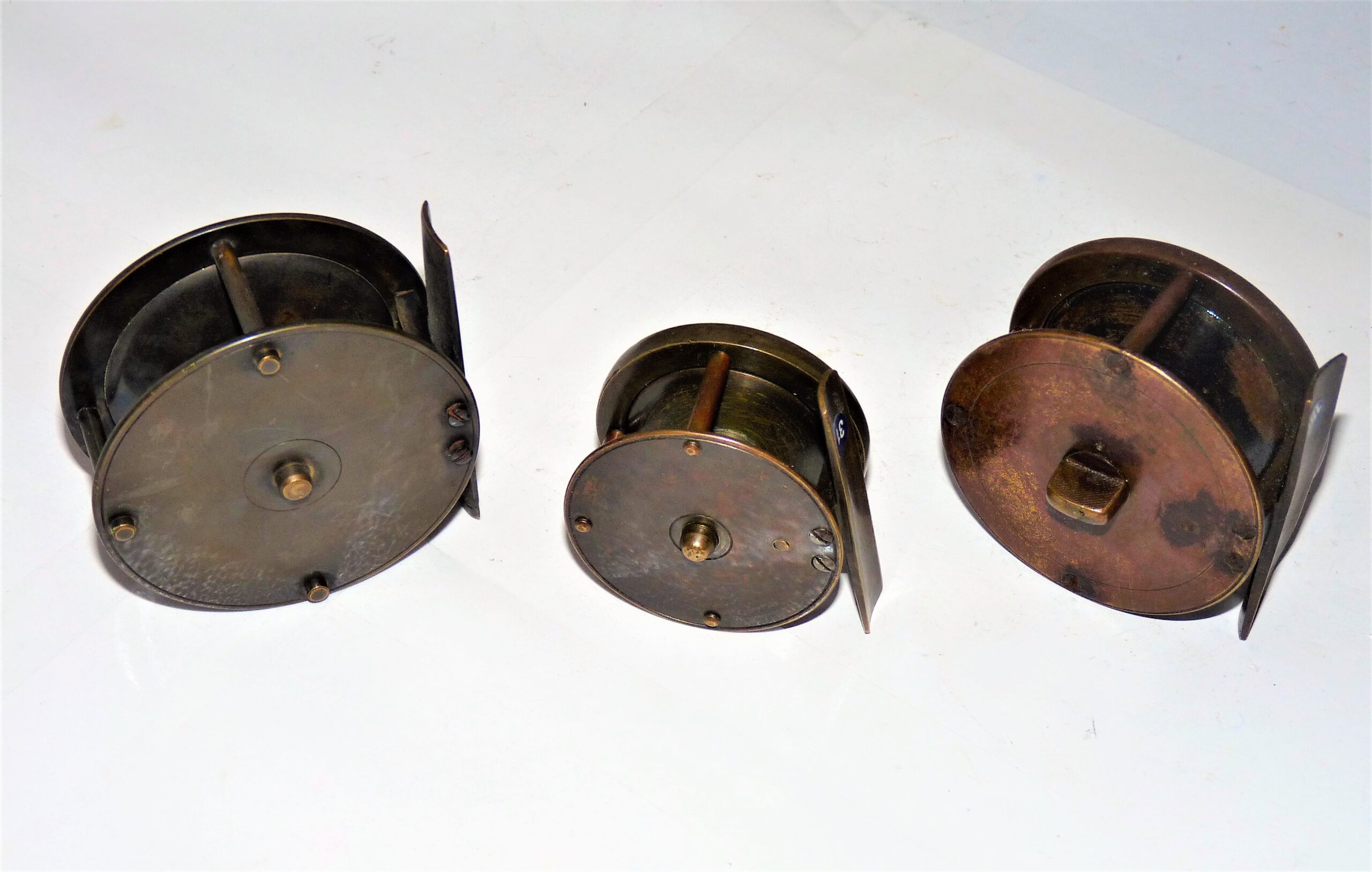 3 English vintage brass reels 2" 2.5" 2.75" to display - Image 3