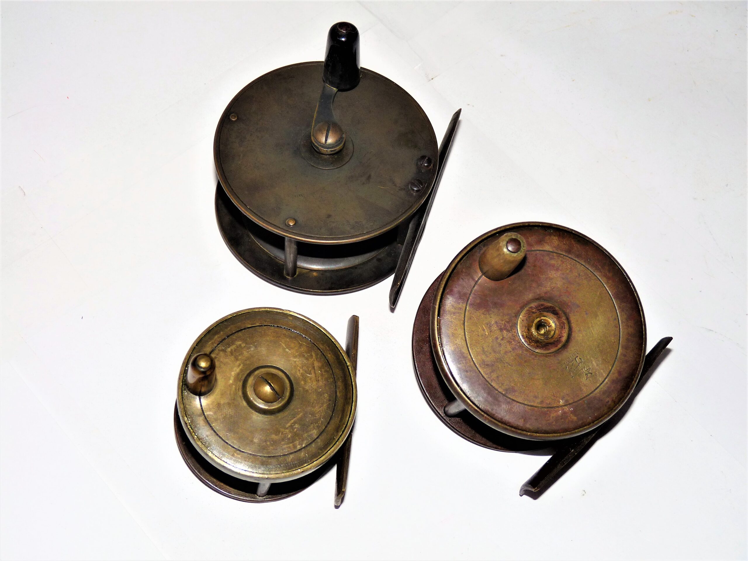 3 English vintage brass reels 2" 2.5" 2.75" to display - Image 4