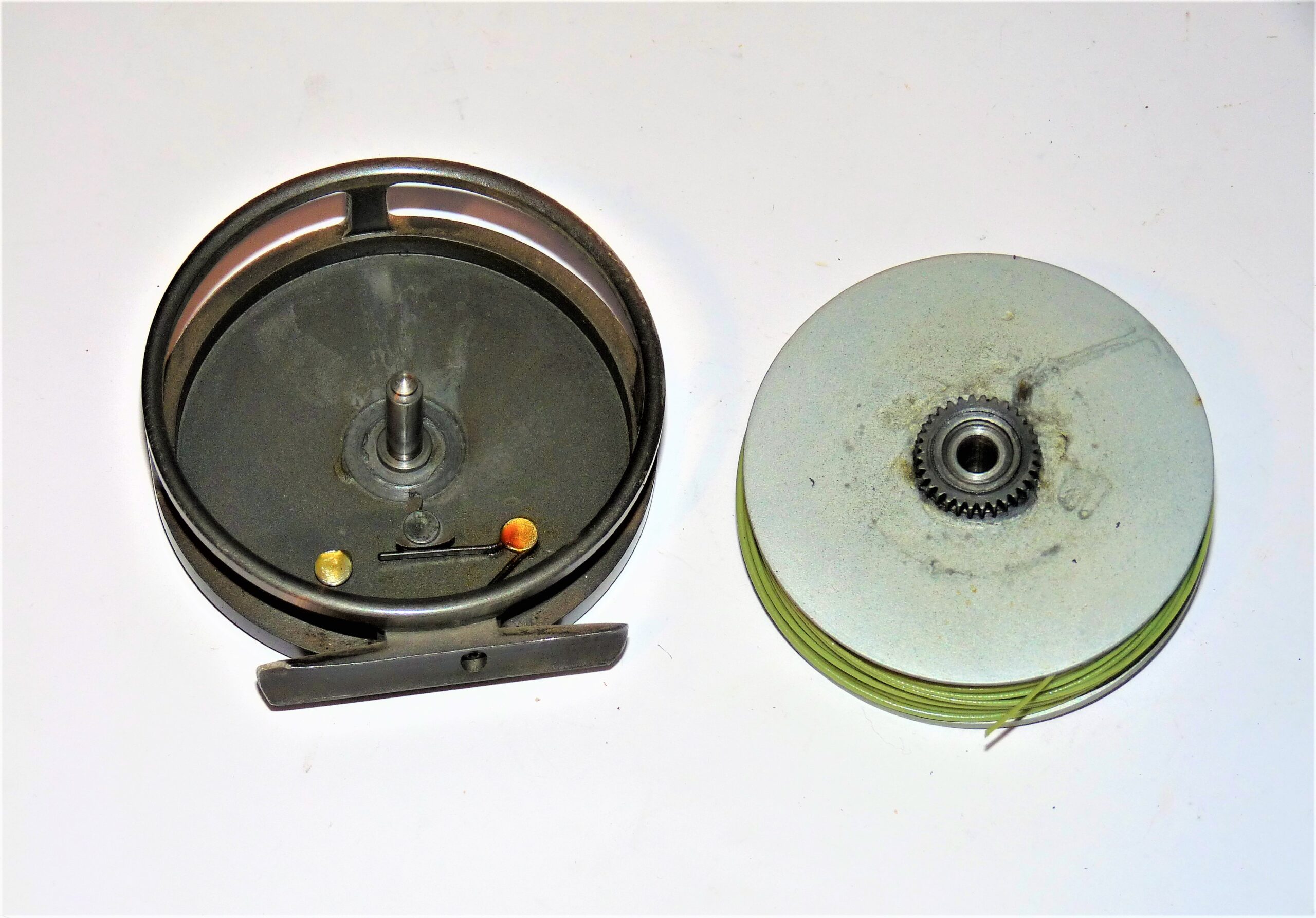 Hardy Hydra 3.5" alloy trout reel & Hardy padded zip case - Image 5