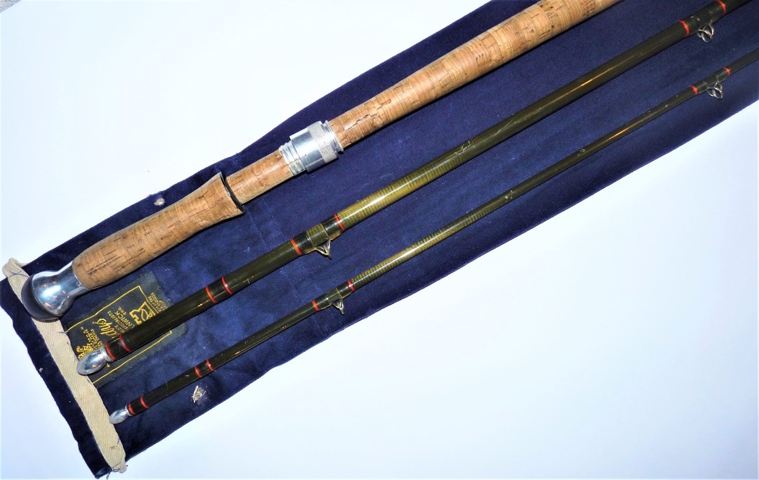 Hardy Graphite 15’4 Salmon Fly Rod Line #10 With Hardy Bag a classic in its ... 