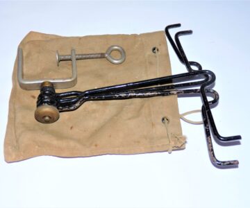Hardy Hotspur vintage folding line drier / winder