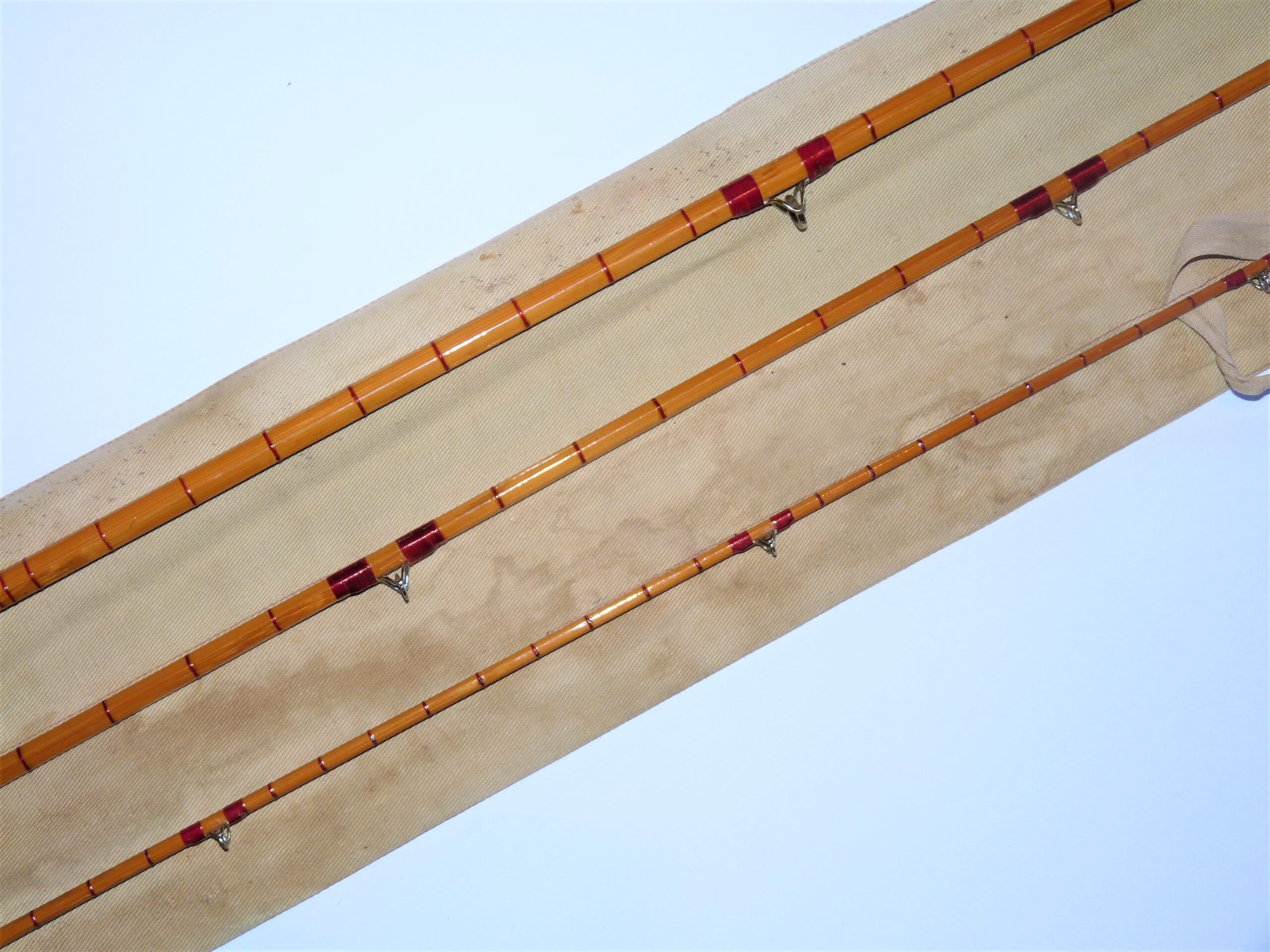 Vintage split cane 9' 3 piece fishing rod & bag to display or fish - Image 2
