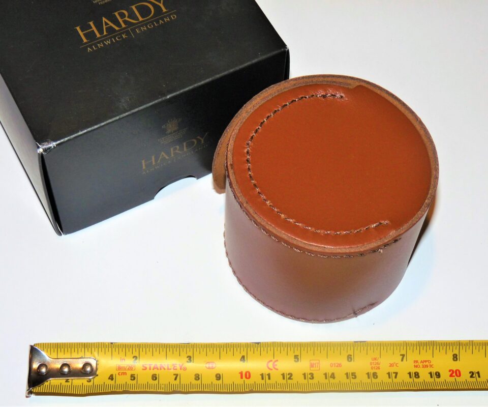 Alternative view of Hardy HBX leather reel case medium size + Hardy box