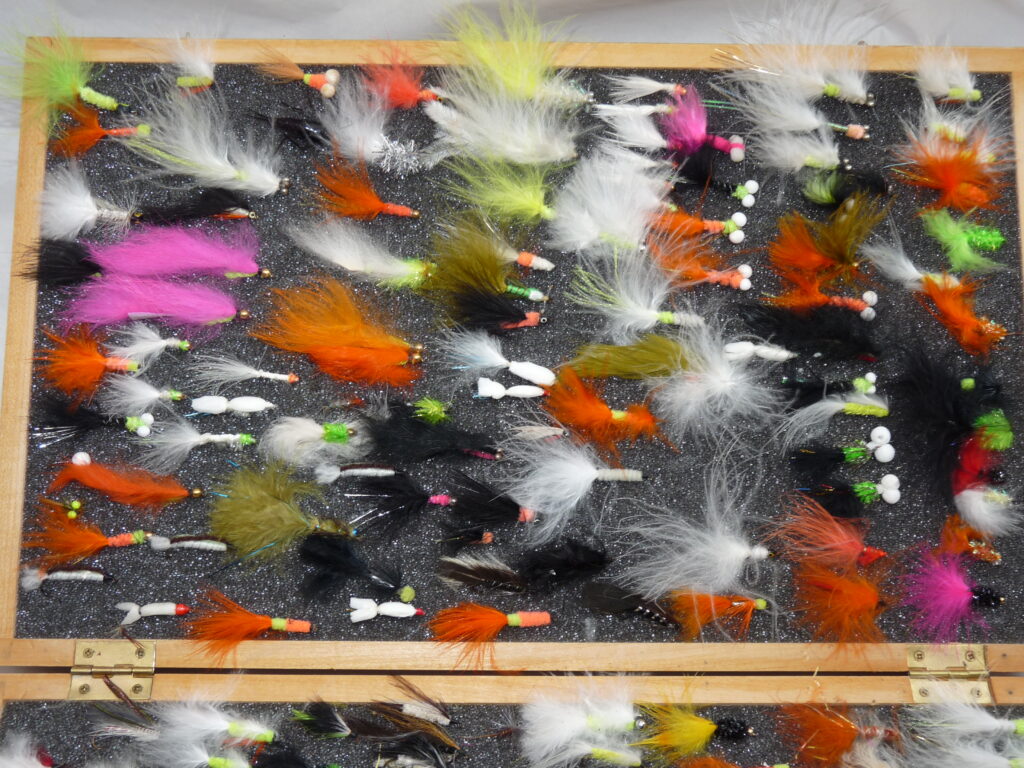 Large wooden fly reservoir, trout lures, gold, polyheads, Marabou - Image 2