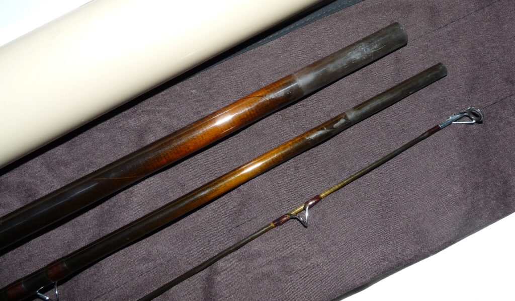 Sage Graphite GFL 16' three-piece salmon Spey fly rod #10 with bag & tube - Image 2