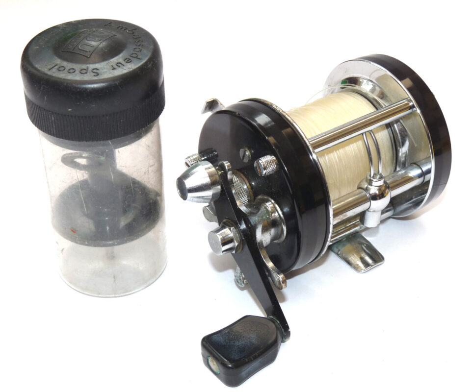 Abu Ambassadeur 6000 C multiplier reel, spanner & s/spool in tub