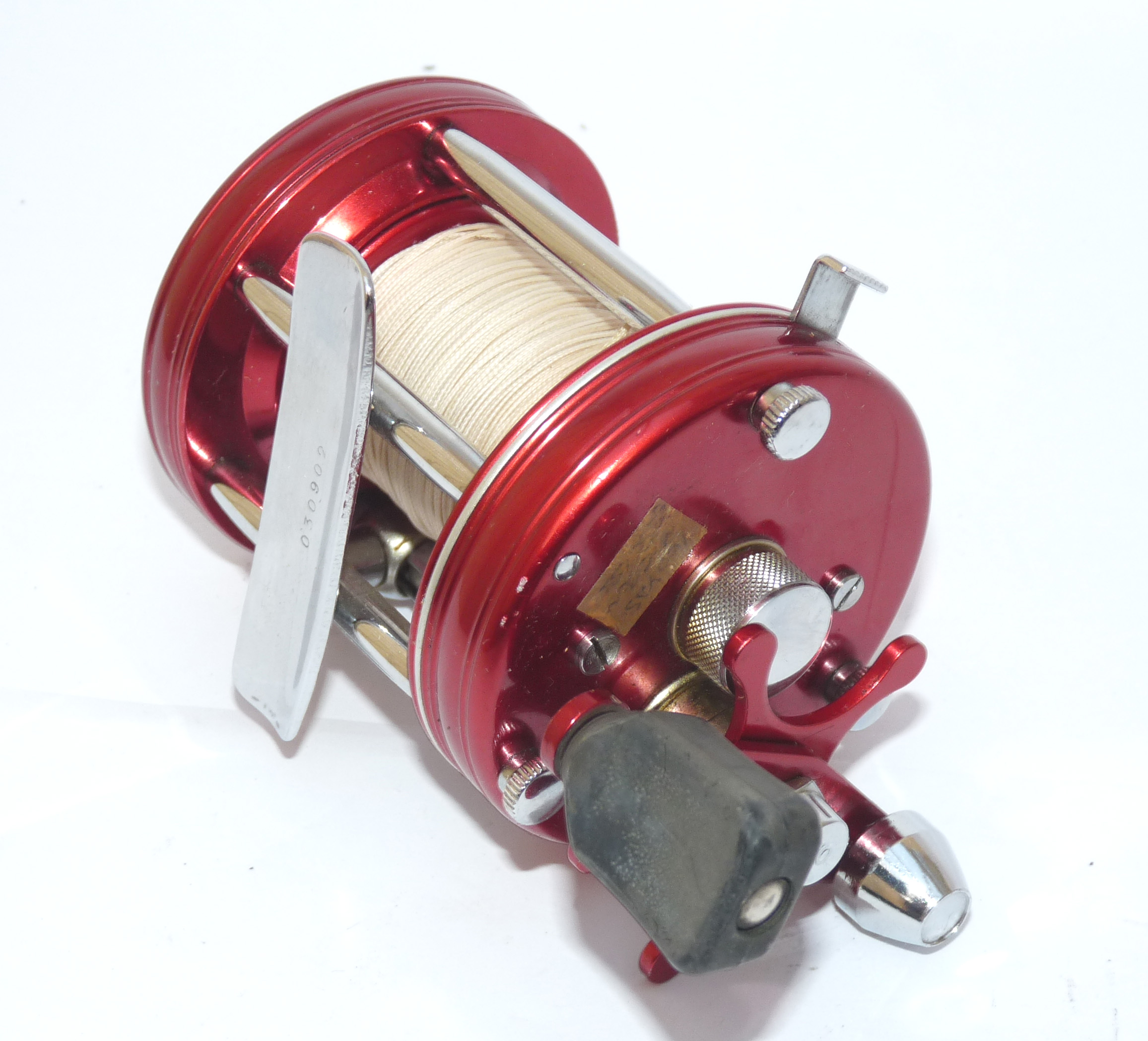 Abu Ambassadeur 6000 vintage multiplier reel. Foot stamp 030902 case spares and handbook - Image 3