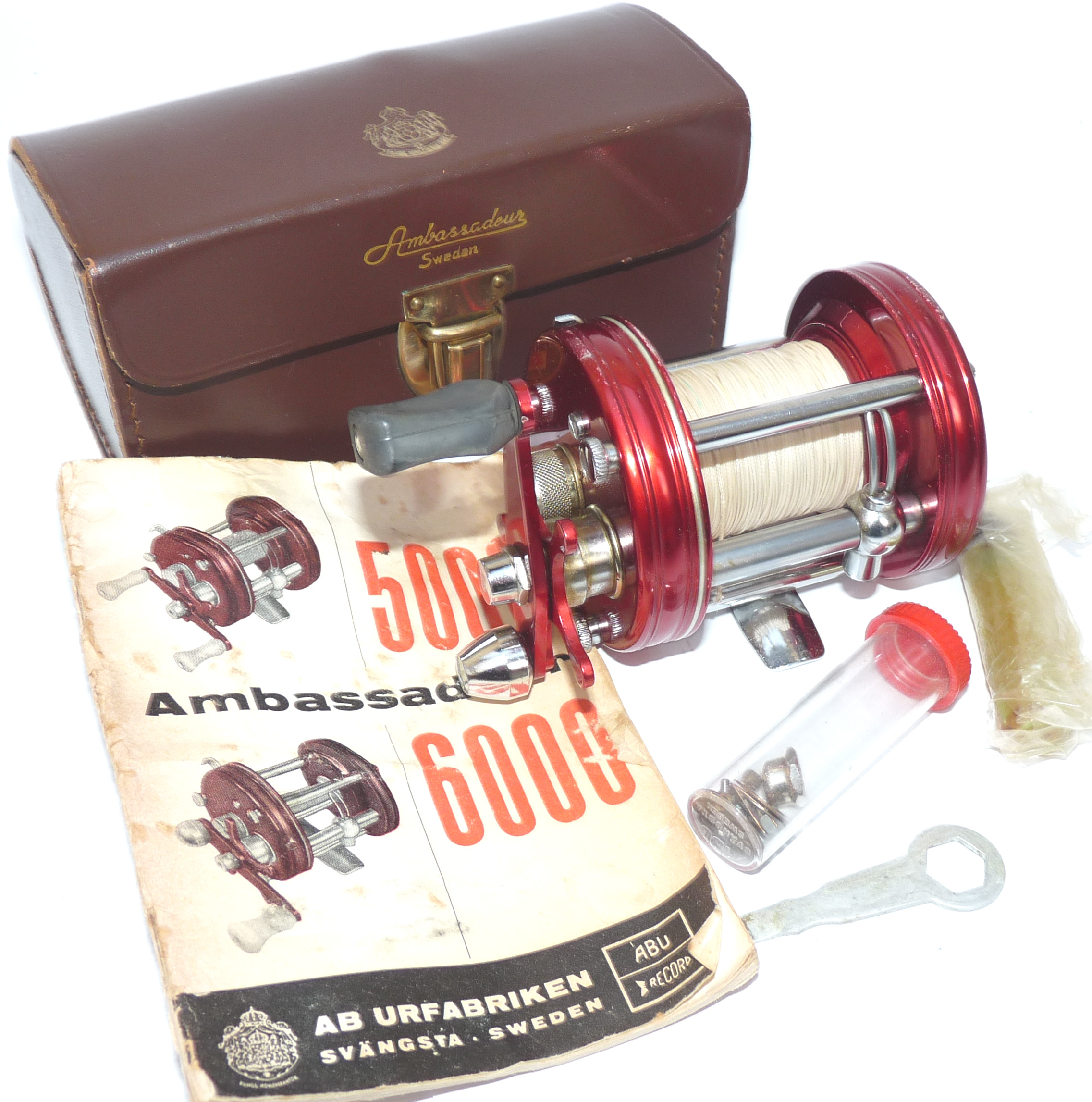 Abu Ambassadeur 6000 vintage multiplier reel. Foot stamp 030902 case spares and handbook