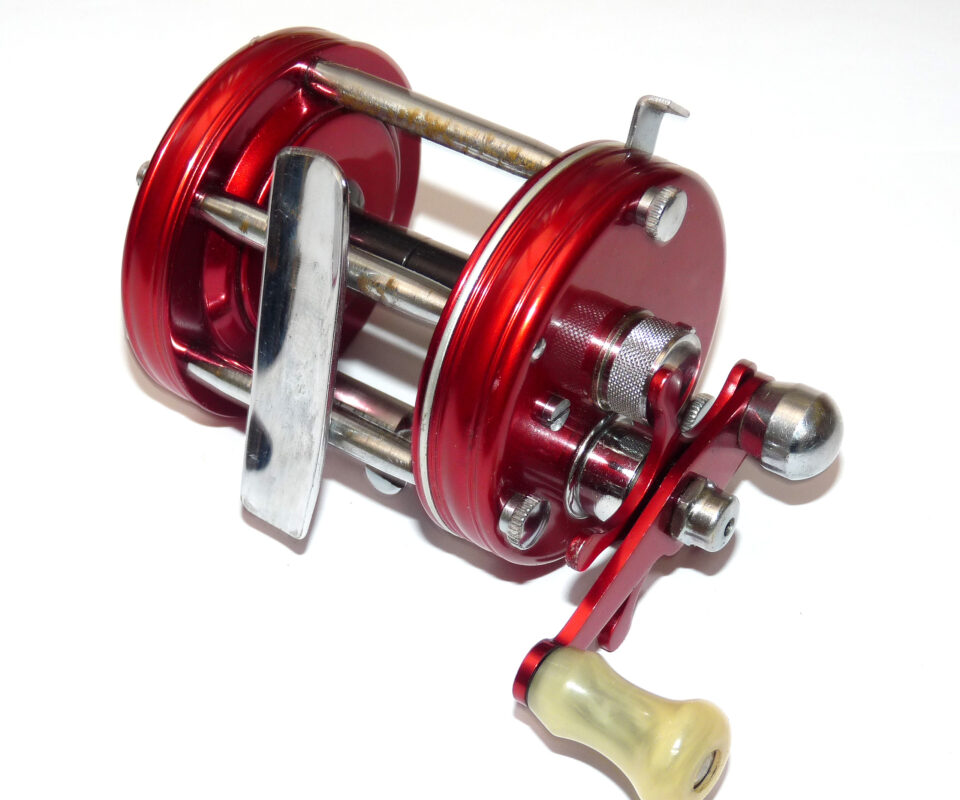 abu-ambassaseur-6000-red-y7-