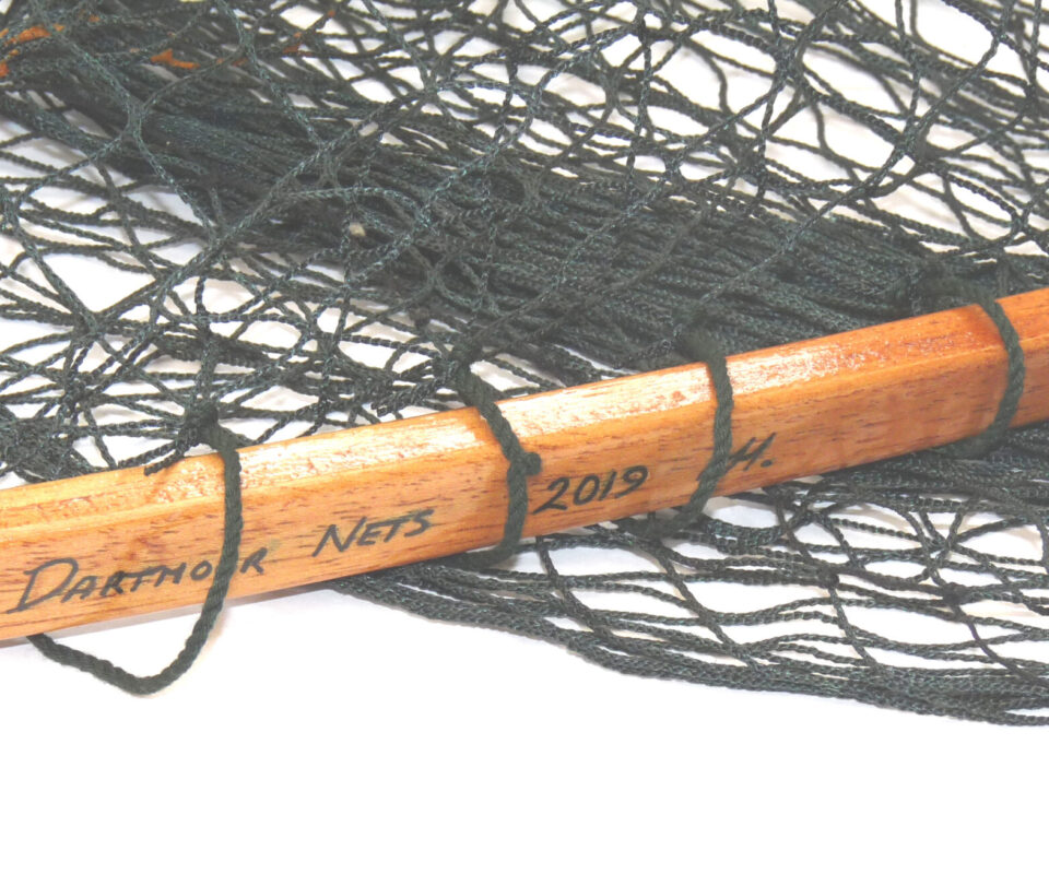 Alternative view of Edward Barder bamboo 15" landing net handle Kingfishers of Stow + bentwood frame + net