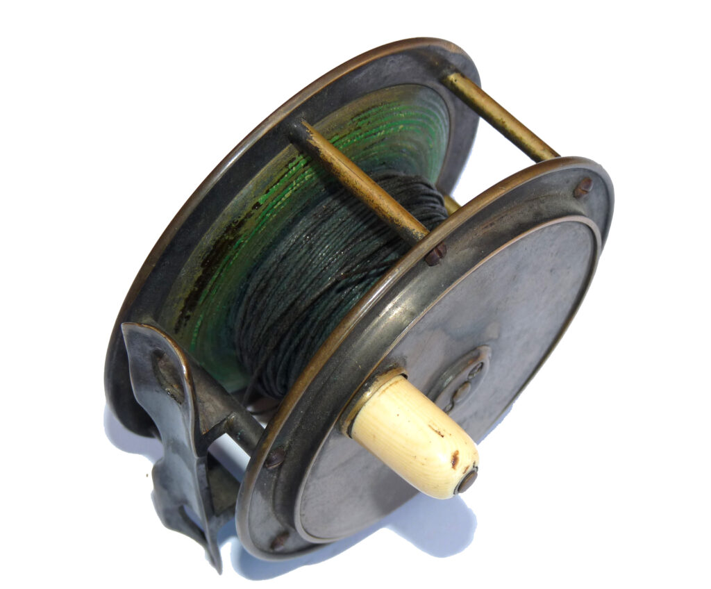 Hardy Hercules 4" antique brass salmon fly reel c1895 - Image 2