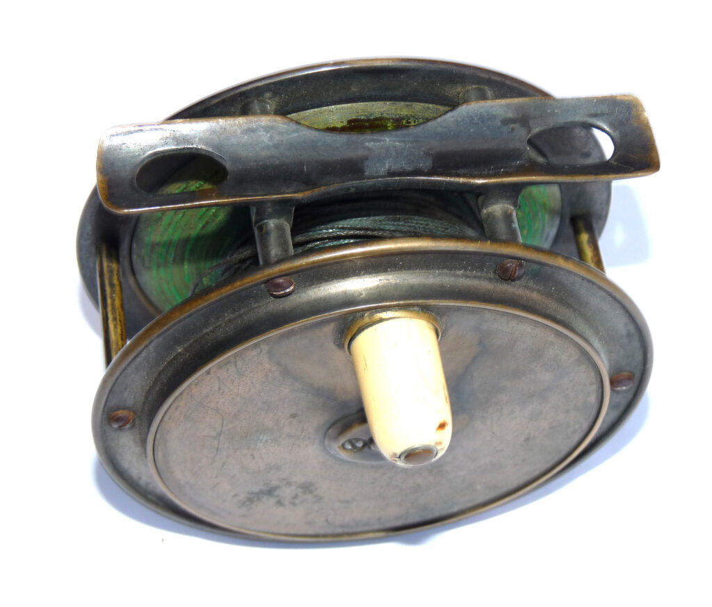 Hardy Hercules 4" antique brass salmon fly reel c1895 - Image 4