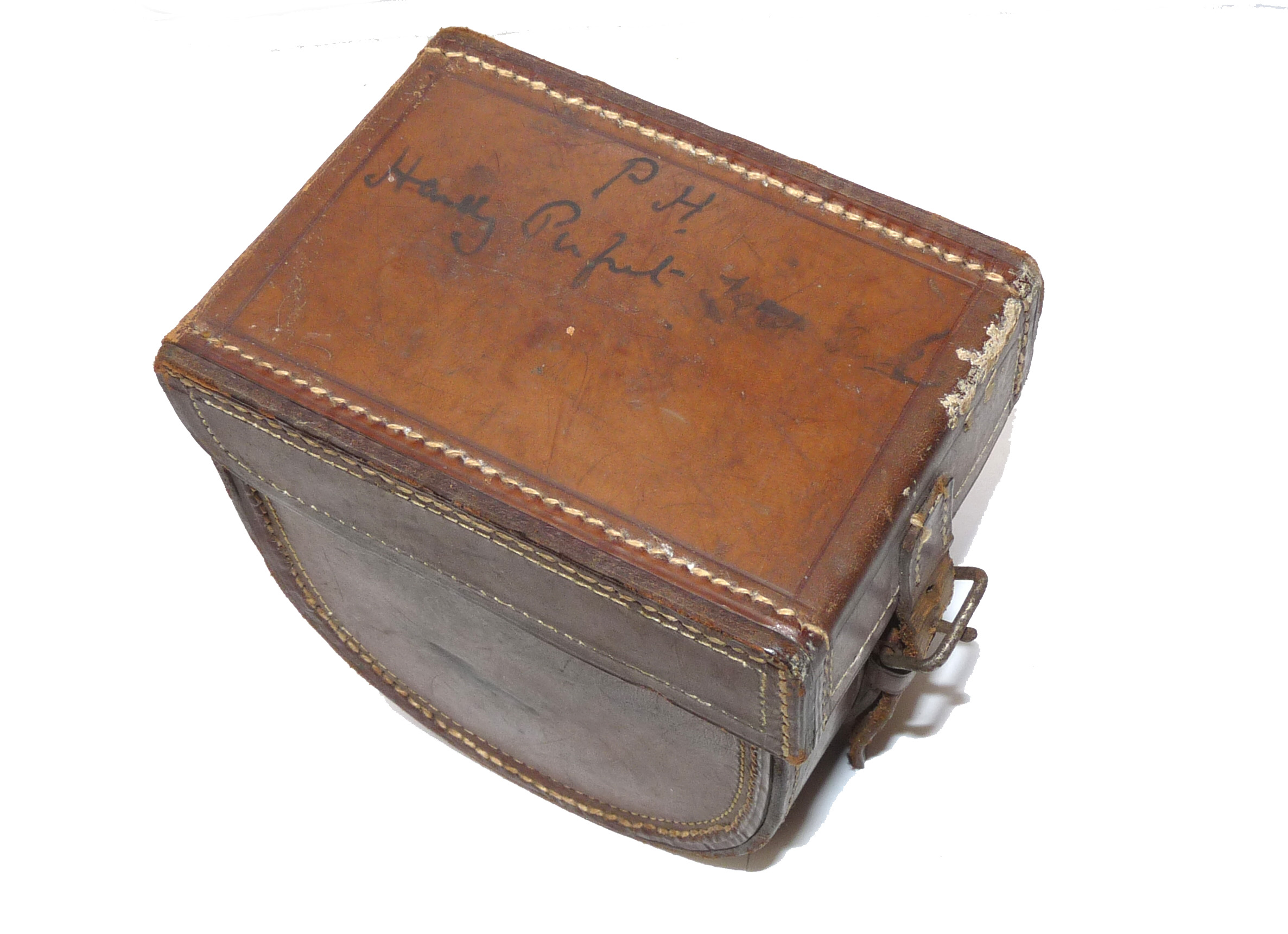 antique D shaped block leather reel case for Perfect Dingley + other fly reels - Image 4