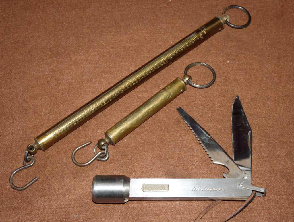 2 x Salter brass scales, 0-50 troy oz, 0-4lb & multi tool