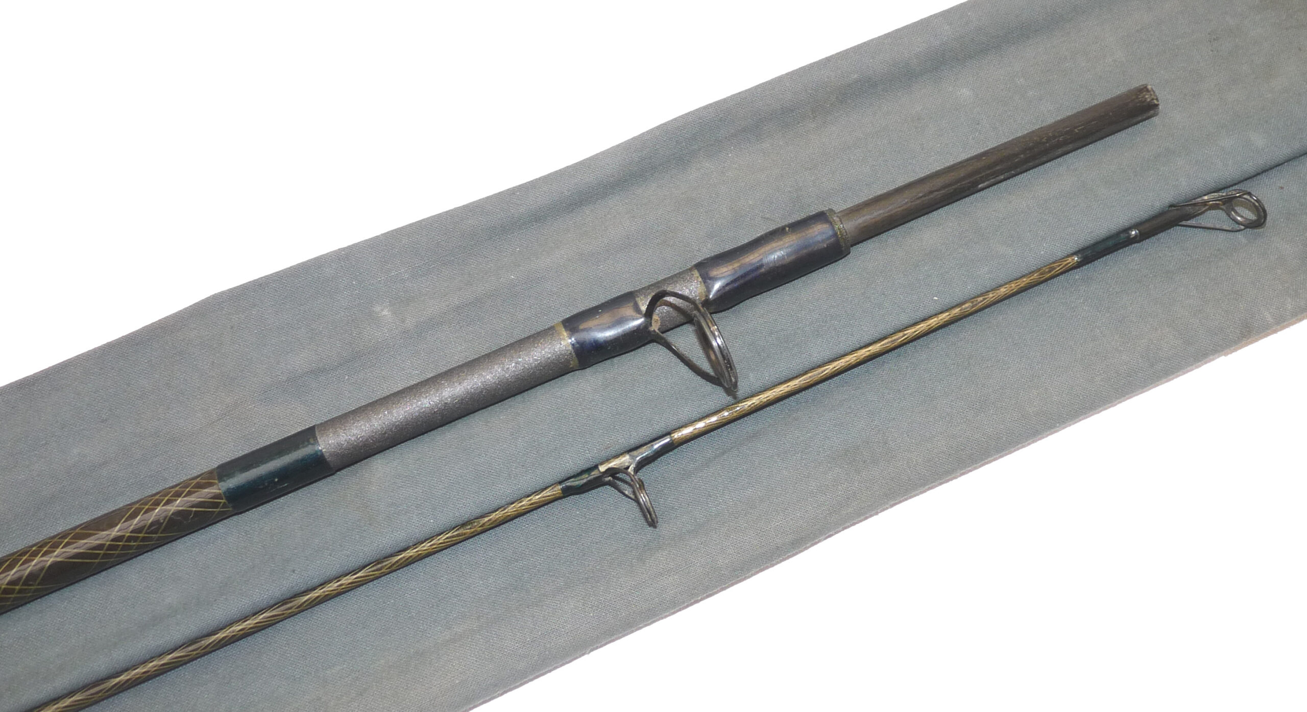 Daiwa Tournament Osprey Salmon Spin rod 11’ two pce carbon kev rod salmon pike bass fishing - Image 5