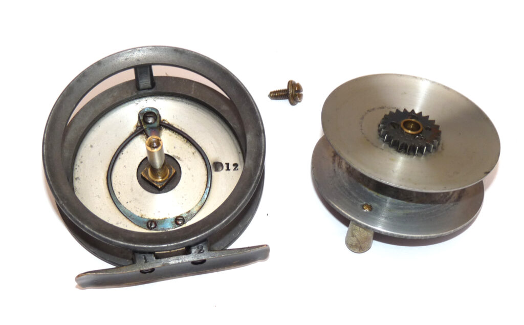 J Bernard 45 Jermyn St London 3" vintage alloy fly reel by Dingley - Image 4
