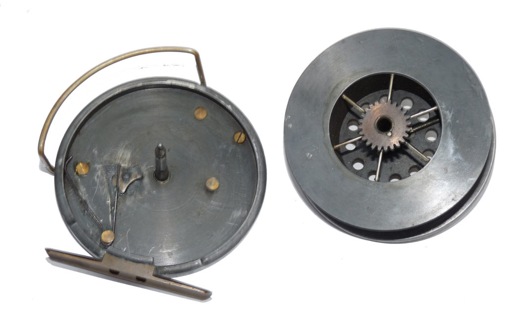 Farlow Paramount 4" centre pin reel J W Young, Holdfast logo - Image 3