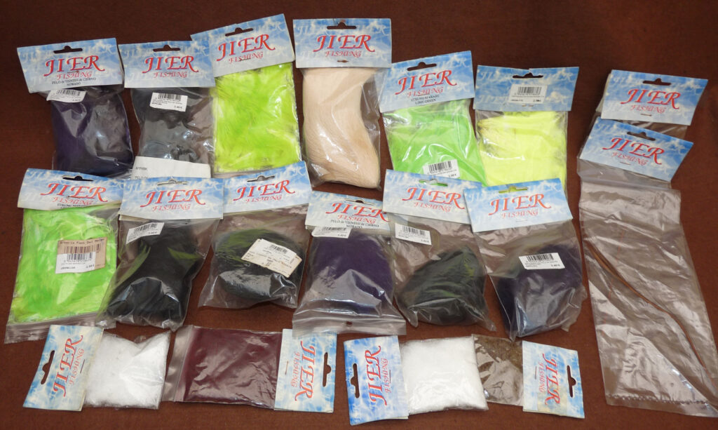 Fly tying material 18 packets shop stock Marabou deer hair in mixed colours