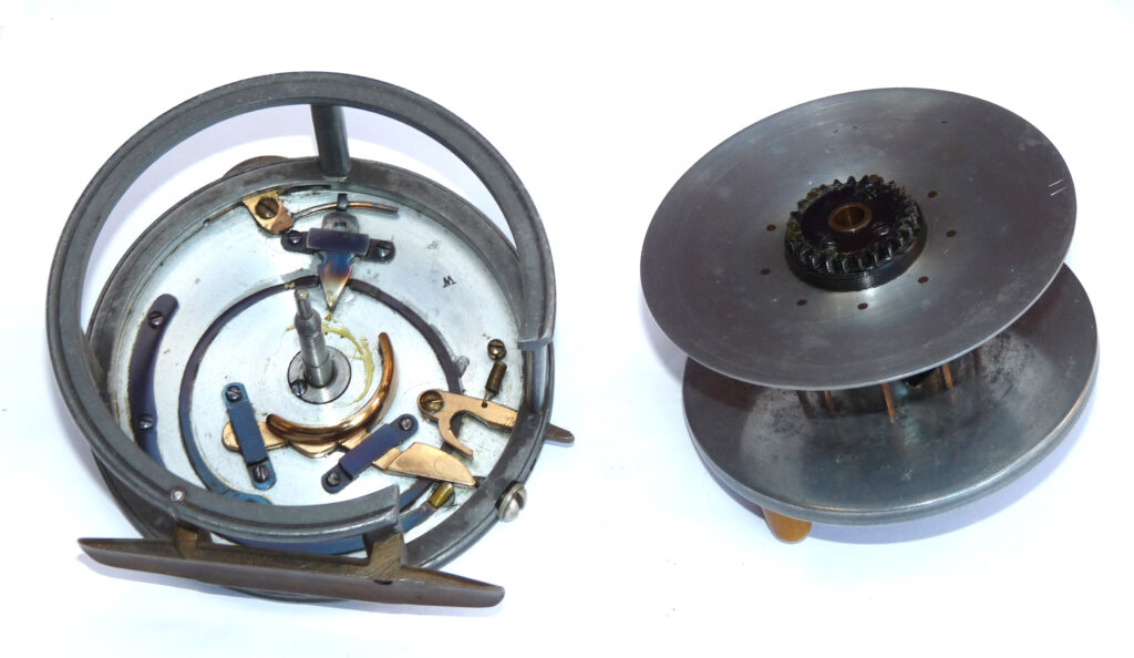 Hardy The Silex 4" Alloy Casting Reel c 1900 With Factory Rim Cut Out - Image 4