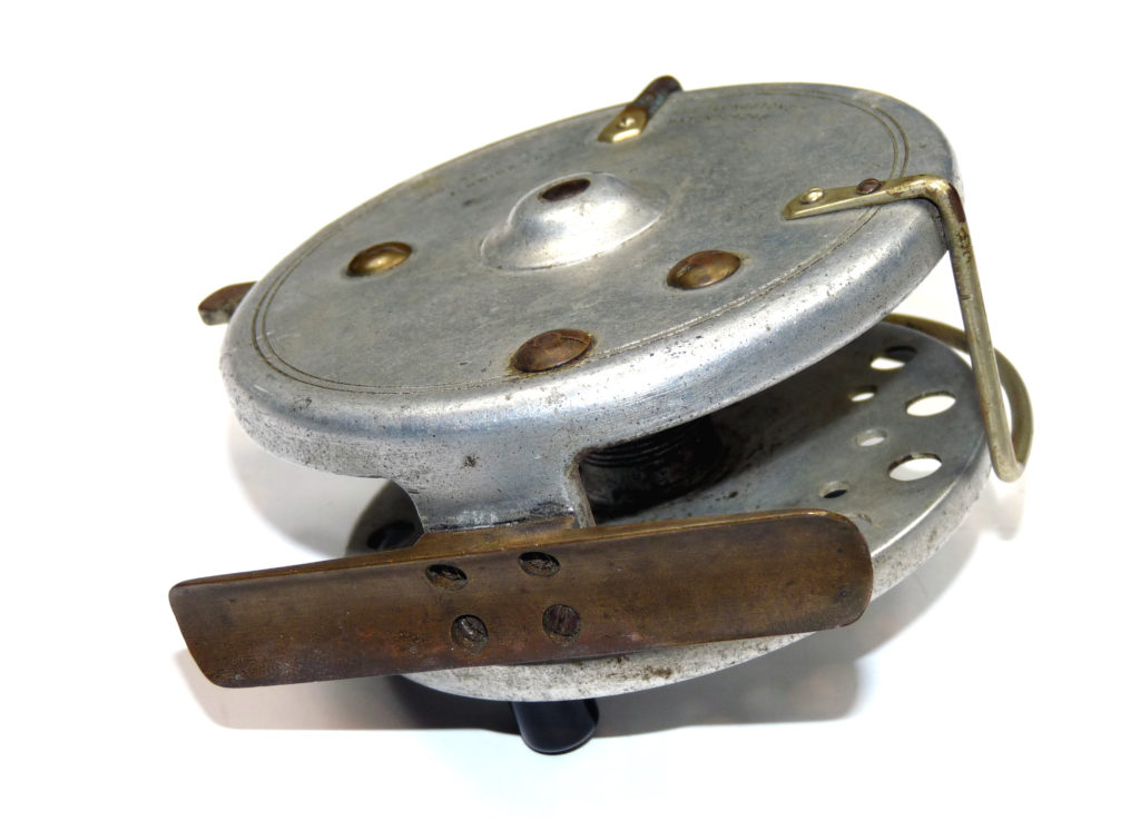 Alternative view of Hardy Longstone 4" alloy sea fishing reel with factory line guide