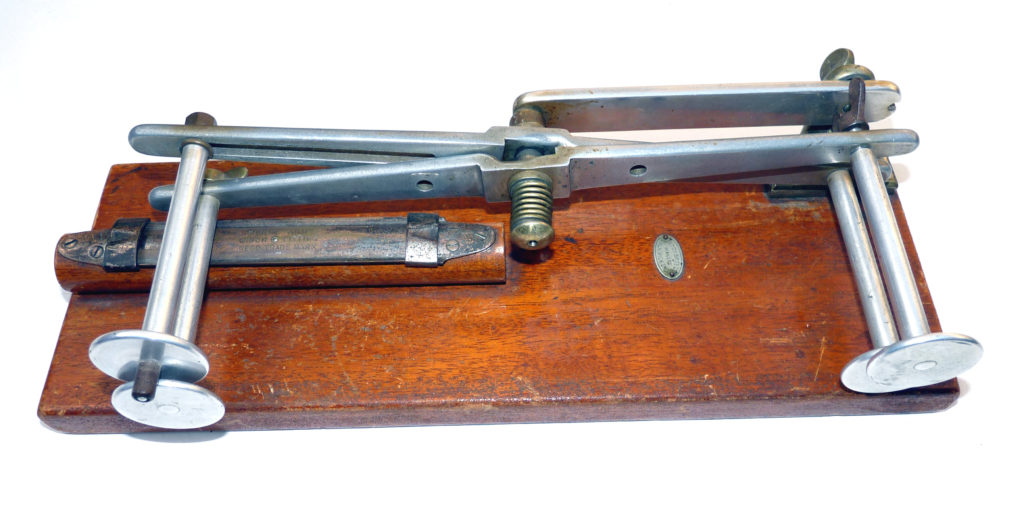 Hardy Practical Table Top Line Drier for collector or display - Image 2