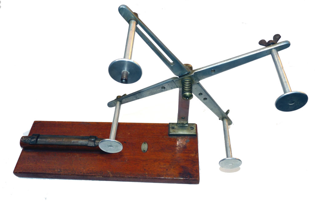 Hardy Practical Table Top Line Drier for collector or display