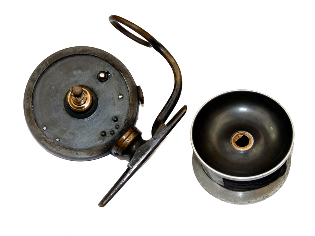 Malloch of Perth 2.5" Spool Alloy Patent Side Casting Trout Reel With All Original Finish RARE - Image 4