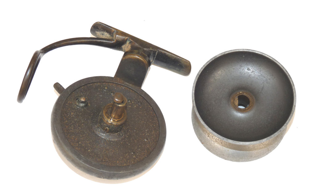Malloch of Perth 3.5" alloy side casting reel c 1920,reversible drum & brass fittings - Image 3