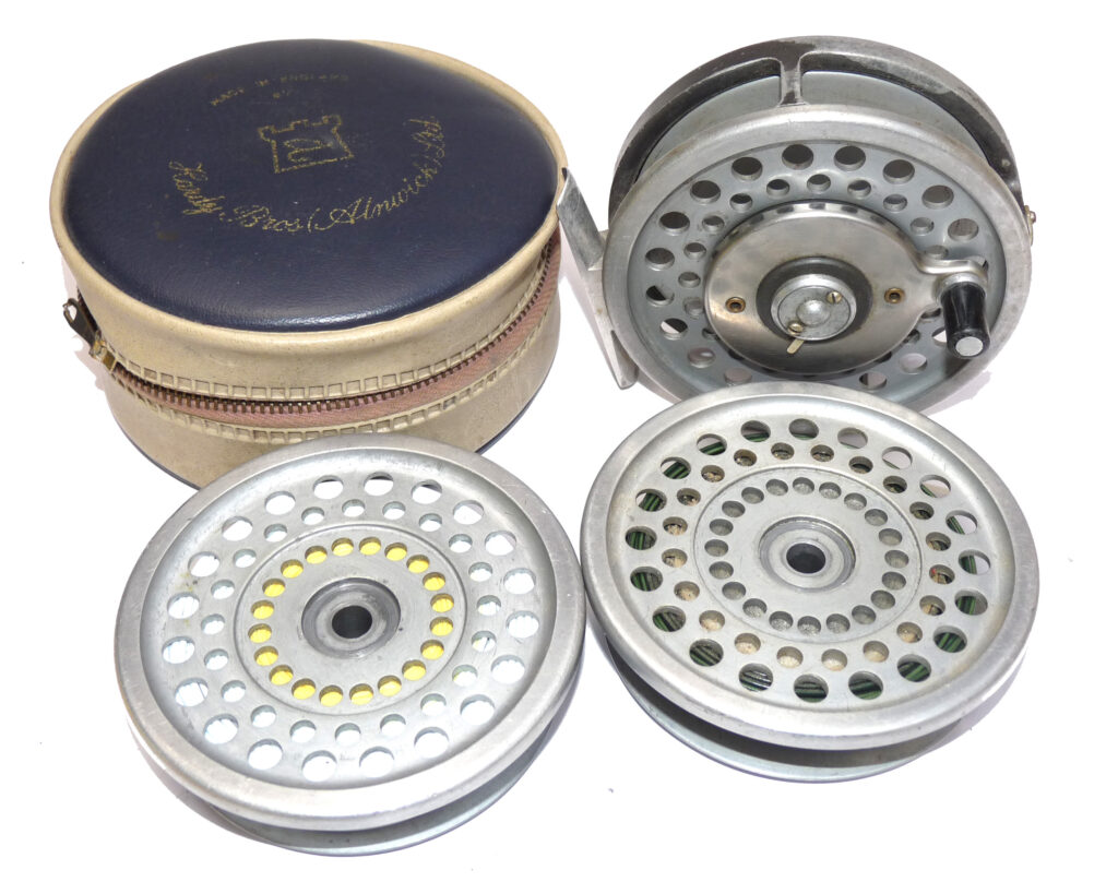 Hardy Marquis 8/9 Multiplier alloy trout fly reel, 2 spare spools & makers padded case