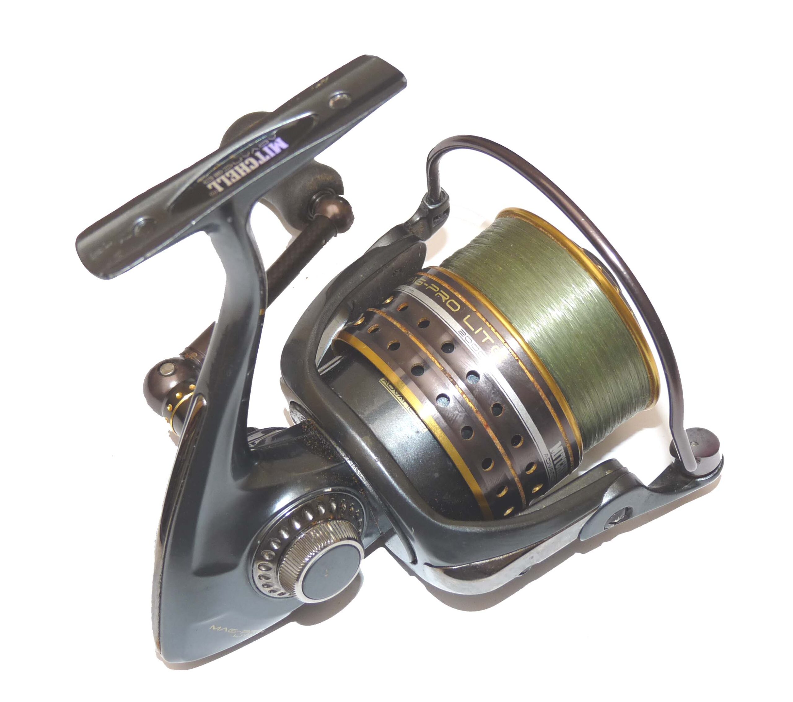 Mitchell Advanced Mag Pro Lite 2000 spinning reel, 2 s/spools & original box - Image 2