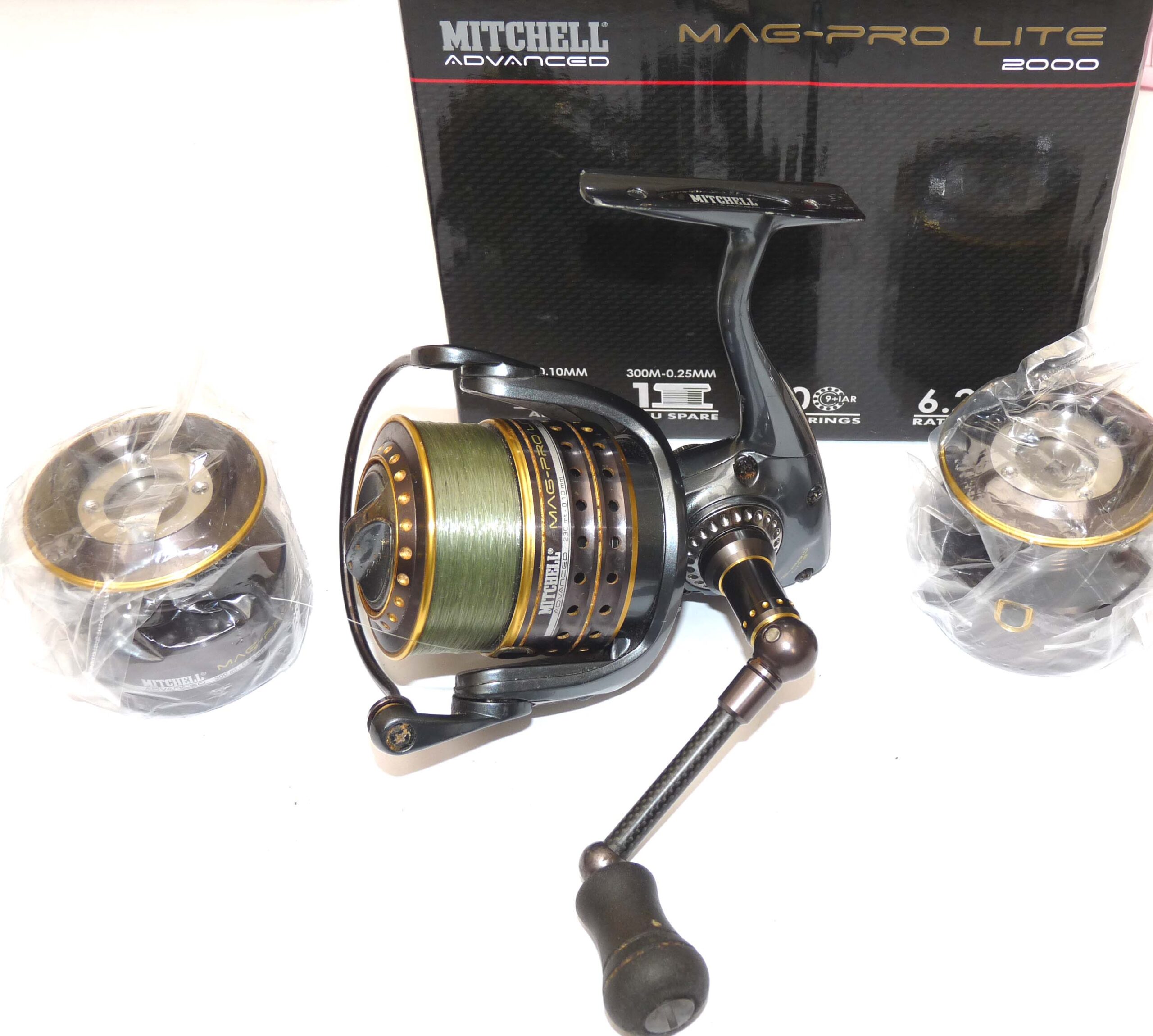 Mitchell Advanced Mag Pro Lite 2000 spinning reel, 2 s/spools & original box