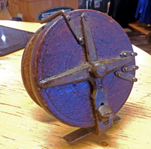 Starback fishing reel