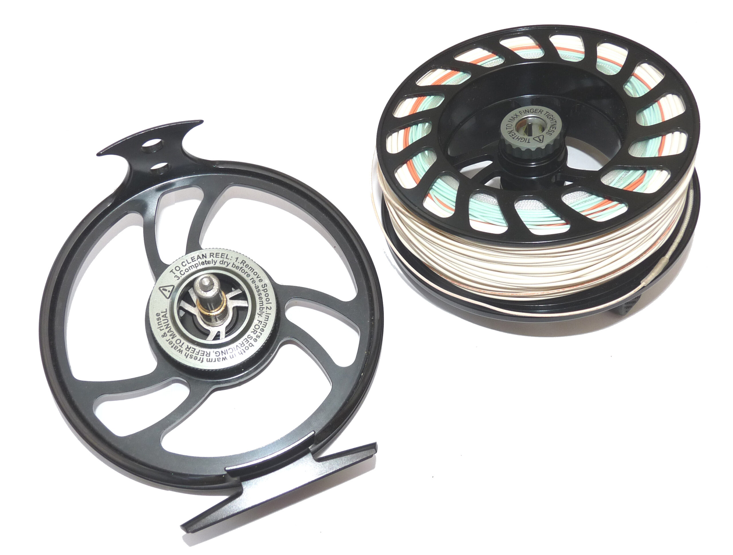 Orvis Mach V1 large arbor 4.25" salmon fly reel black finish, Orvis clamshell hard case - Image 3