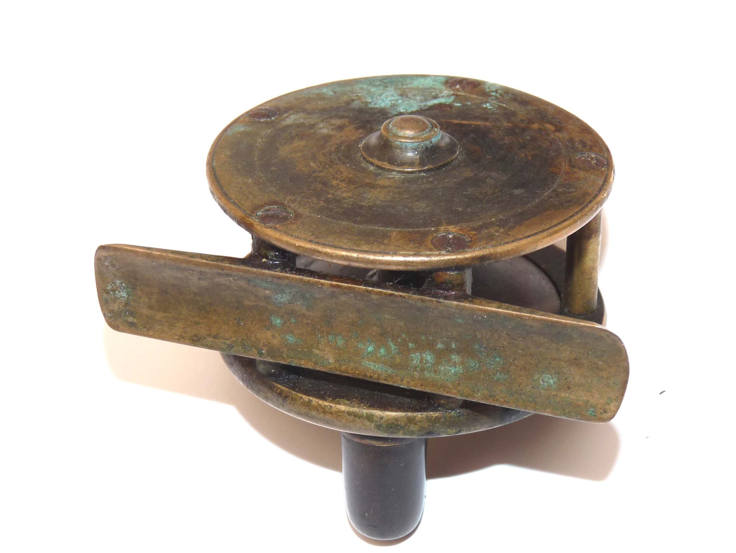 W R Pape of Newcastle 2" antique brass brook trout fly reel + Farlow leather reel case - Image 2
