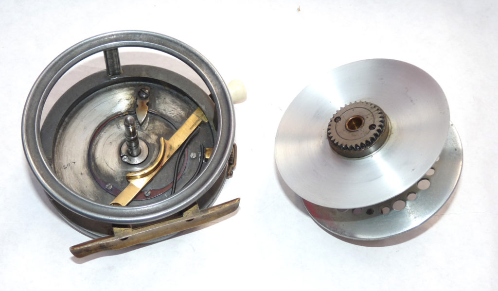 JJS Walker Bampton The Utility 4" vintage alloy casting reel, rare model for collector - Image 2