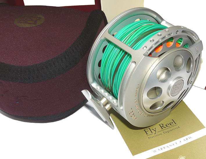 Hardy Angel 9/10 large arbor salmon fly reel +box, case + Hardy DT9i line - Image 4