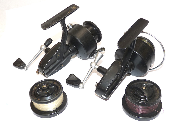2 Mitchell 300 + 300c vintage spinning reels + 2 s/spools coarse