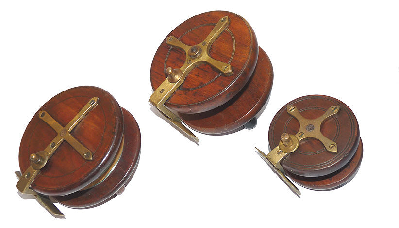 3 x Nottingham mahogany & brass starback reels, 4.5”, 4” & 3”, Slater latches, fish or display - Image 4