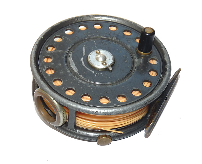 Hardy the St George 3.75” vintage alloy trout fly reel, agate line guide, right hand wind. - Image 4