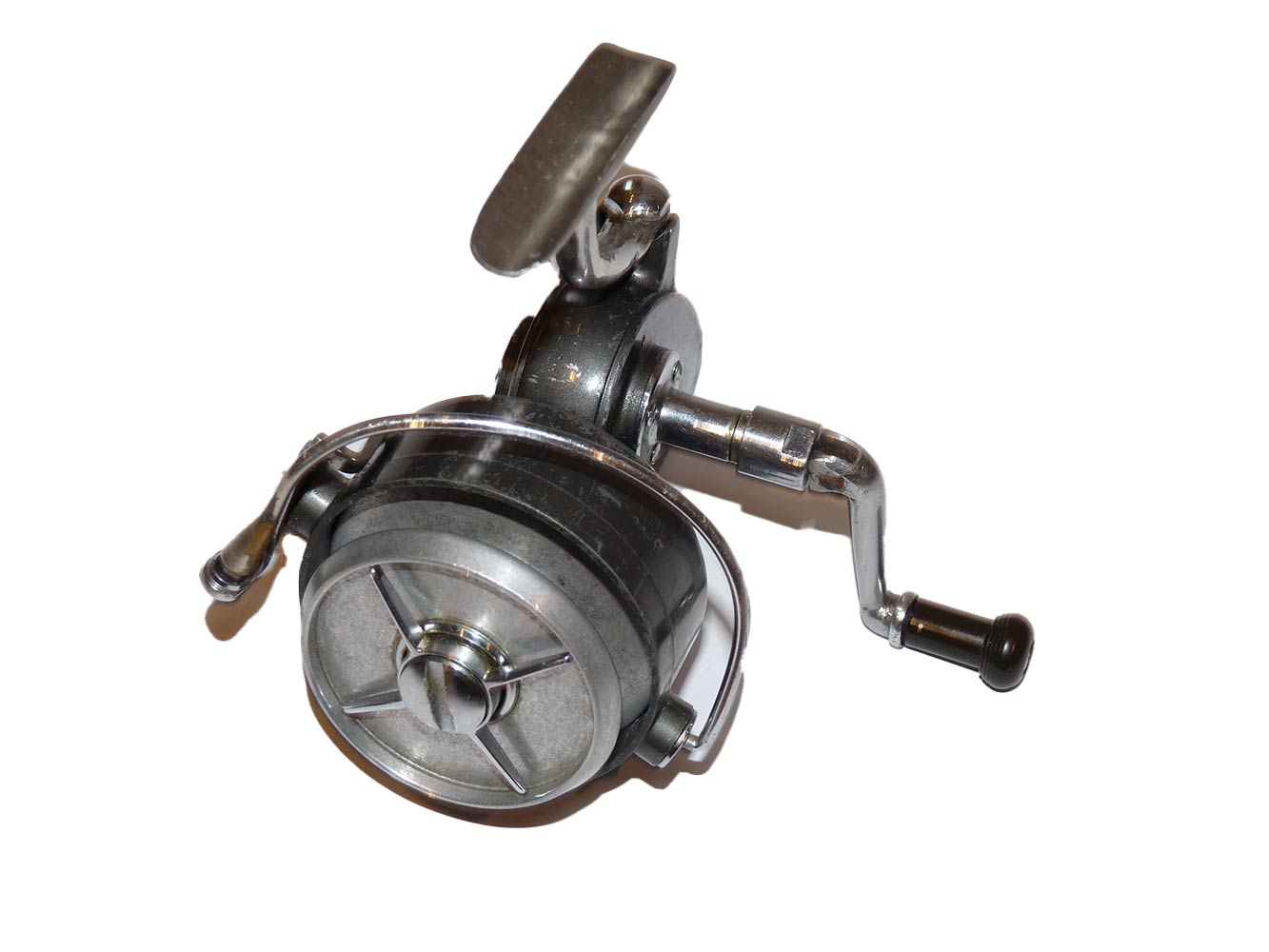 Hardy Exalta fixed spool fishing reel needs slight attention
